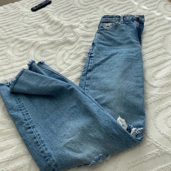 Zara jeans - Picture 2 of 3